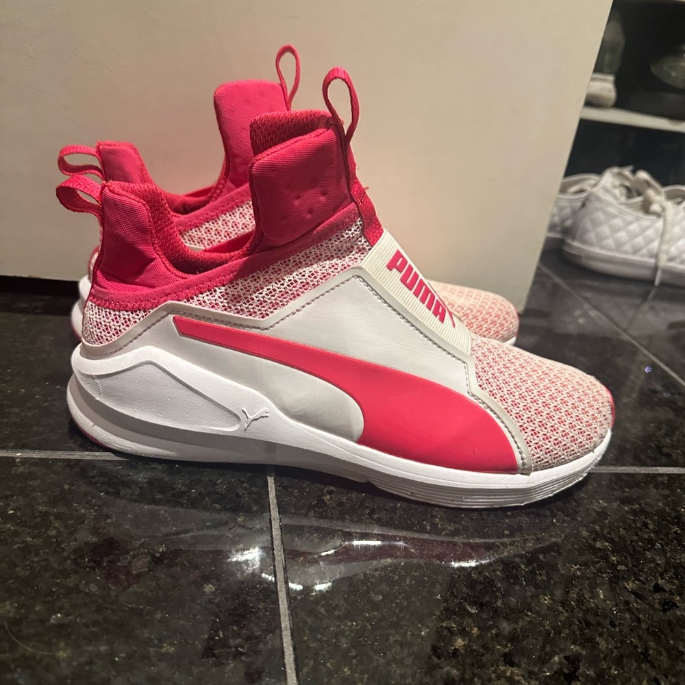 Puma Fierce Core Pink White Slip On Athletic Running Sneakers Size 9